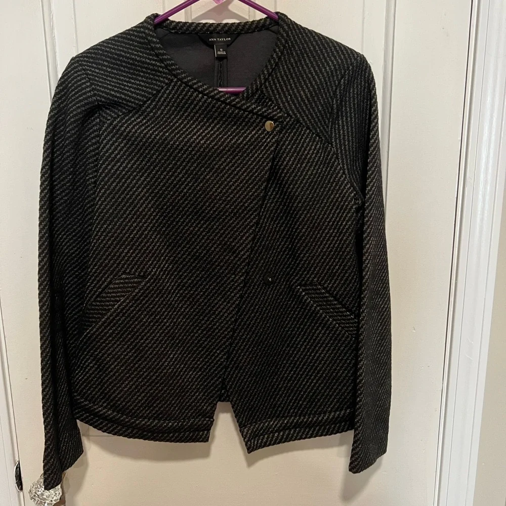 Ann Taylor jacket - Picture 4 of 4